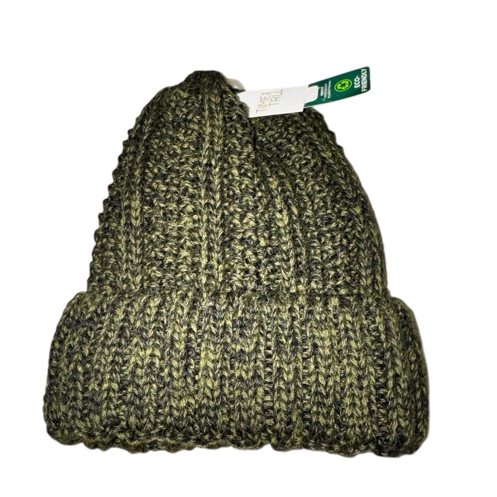 Time and Tru Women's Knit Beanie One Size Made from Recycled Material Green
